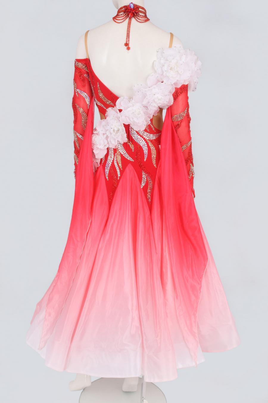 赤×白グラデーション×白花コサージュ スタンダードドレス